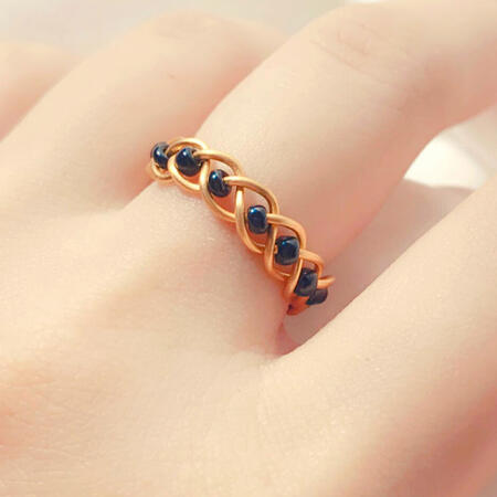Ourania in Black (Gold)